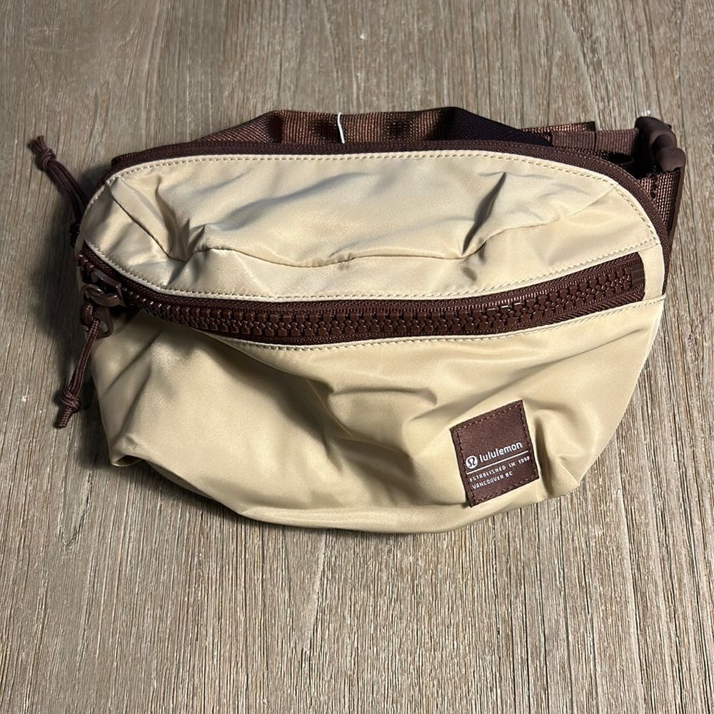 COPY - Brand New ⚡️ lululemon All Day Essentials Belt Bag - Sold Out Online